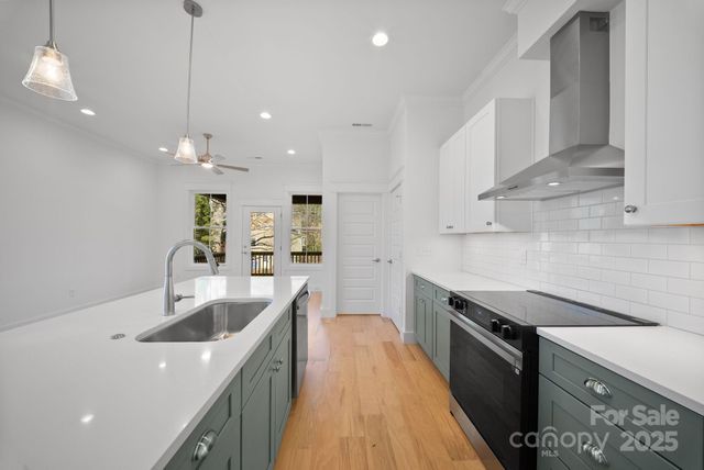 109 Collin Place 4, Asheville, NC 28804