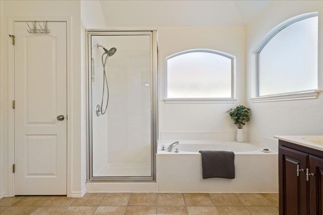 5128 Bluestar DR, Austin, TX 78739