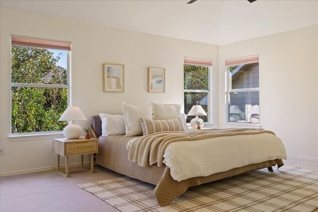 5128 Bluestar DR, Austin, TX 78739