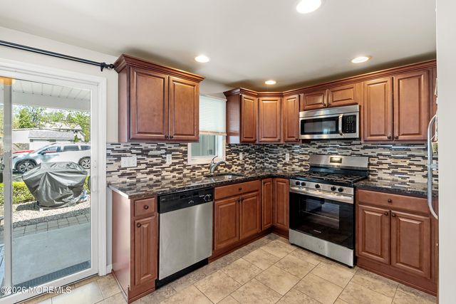 95-97 Linden Place, Red Bank, NJ 07701