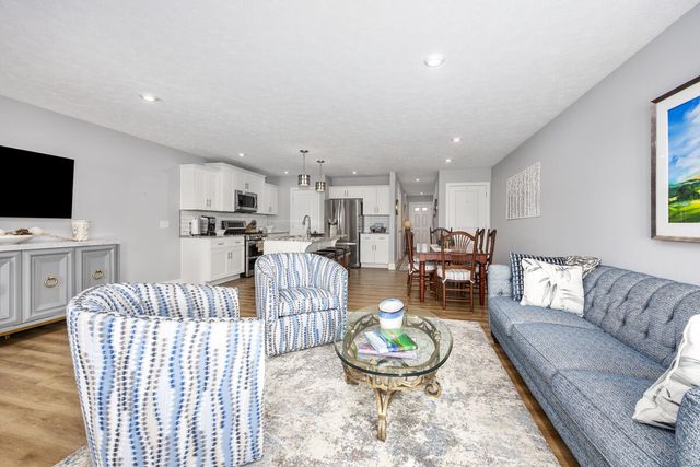 8911 Barrington Lane 30, Jenison, MI 49428