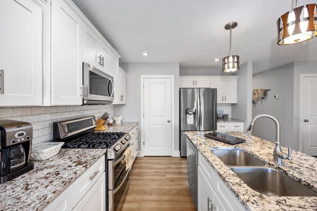 8911 Barrington Lane 30, Jenison, MI 49428