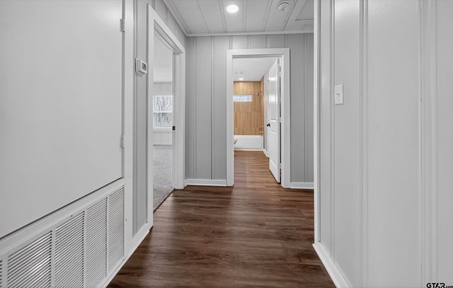 805 E Duval, Troup, TX 75789