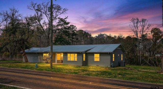 805 E Duval, Troup, TX 75789