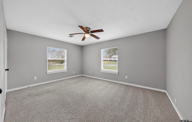 805 E Duval, Troup, TX 75789