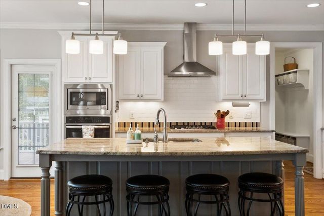 1404 Ivy Lane, Raleigh, NC 27609