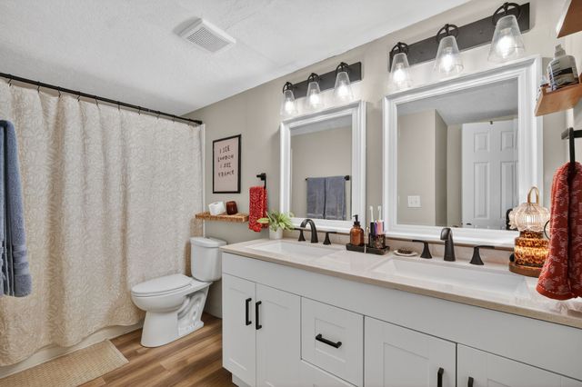 3405 Woodland Avenue 53, West Des Moines, IA 50266