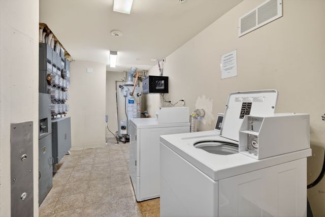3405 Woodland Avenue 53, West Des Moines, IA 50266