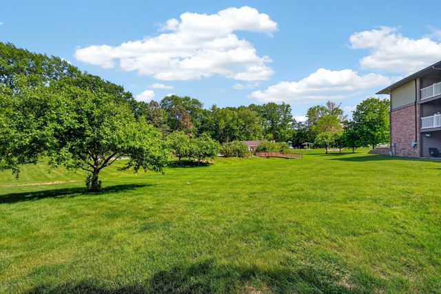 3405 Woodland Avenue 53, West Des Moines, IA 50266