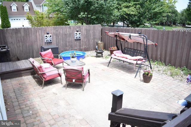 98 KNOX DR, Hedgesville, WV 25427