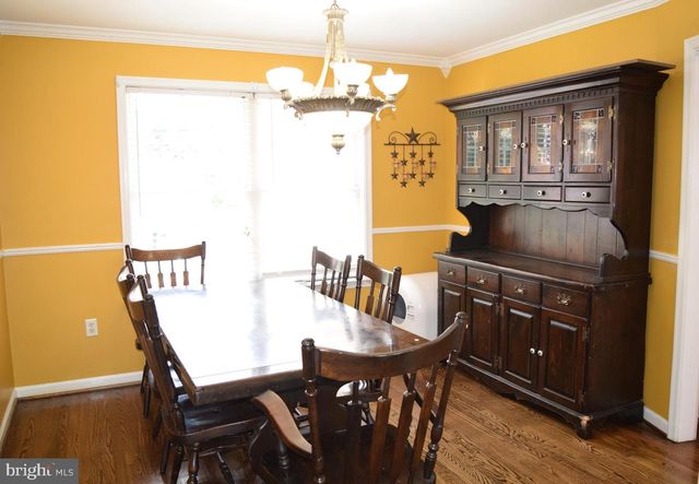 98 KNOX DR, Hedgesville, WV 25427