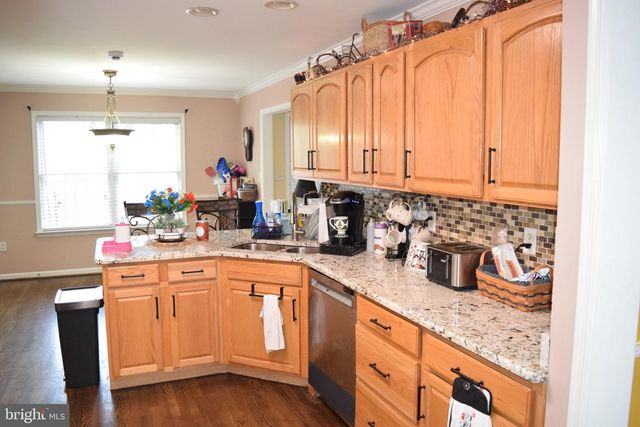 98 KNOX DR, Hedgesville, WV 25427
