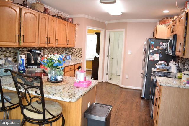 98 KNOX DR, Hedgesville, WV 25427