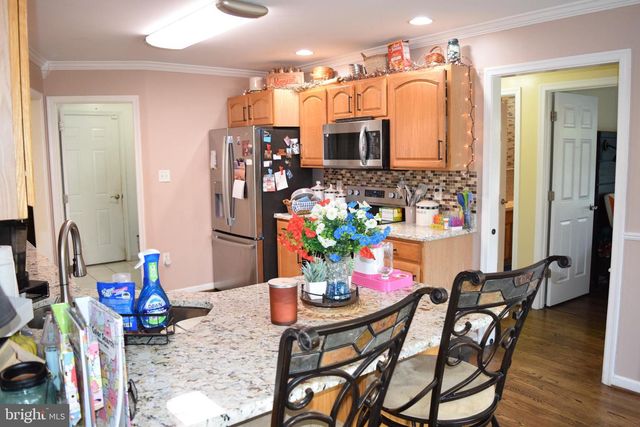 98 KNOX DR, Hedgesville, WV 25427