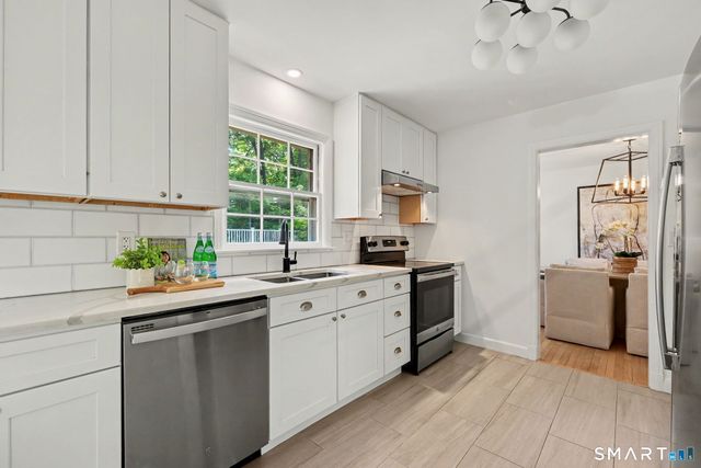 75 Vincent Avenue, Stamford, CT 06905