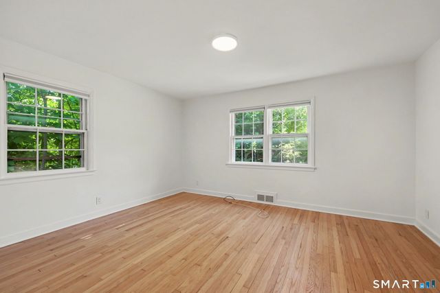 75 Vincent Avenue, Stamford, CT 06905