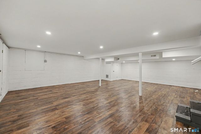 75 Vincent Avenue, Stamford, CT 06905