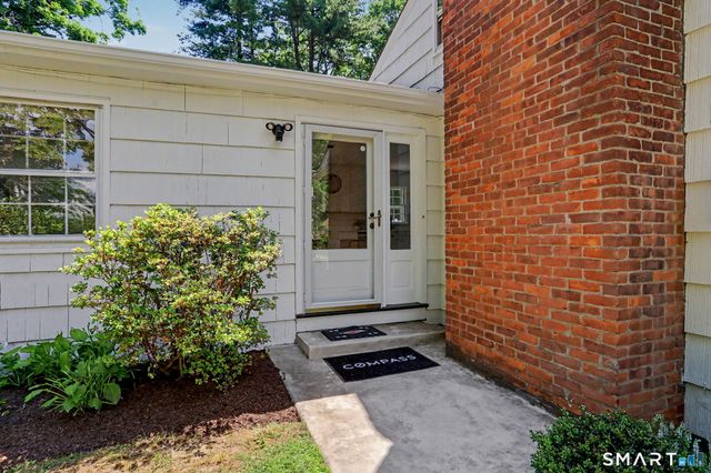 75 Vincent Avenue, Stamford, CT 06905
