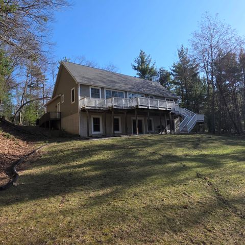 5875 W Michigan Avenue, Pentwater, MI 49449