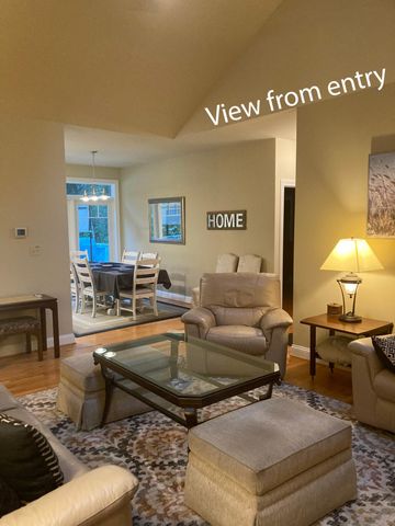 5875 W Michigan Avenue, Pentwater, MI 49449