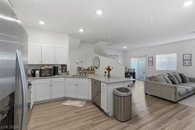 4760 Equinox Sky Avenue 2, North Las Vegas, NV 89084