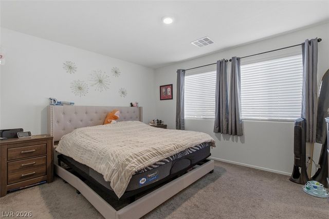 4760 Equinox Sky Avenue 2, North Las Vegas, NV 89084