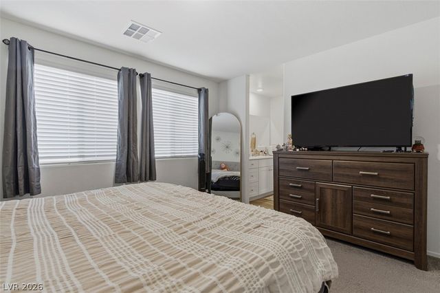 4760 Equinox Sky Avenue 2, North Las Vegas, NV 89084