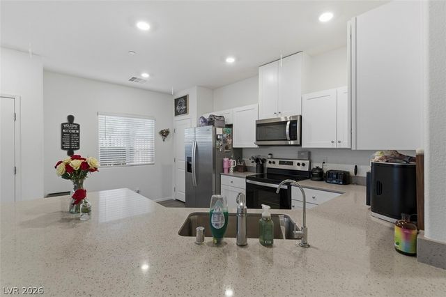 4760 Equinox Sky Avenue 2, North Las Vegas, NV 89084