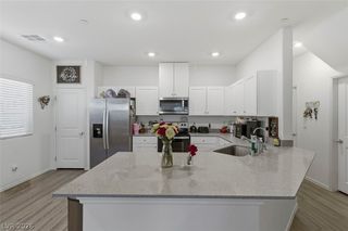 4760 Equinox Sky Avenue 2, North Las Vegas, NV 89084