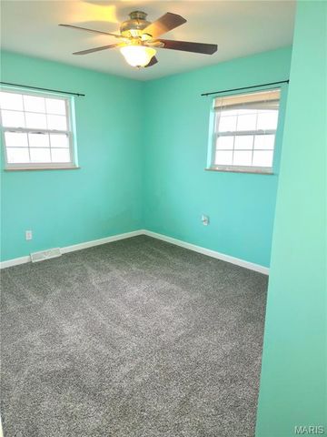 228 Willowrun Drive, Moro, IL 62067