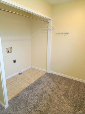 228 Willowrun Drive, Moro, IL 62067