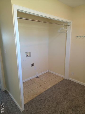 228 Willowrun Drive, Moro, IL 62067