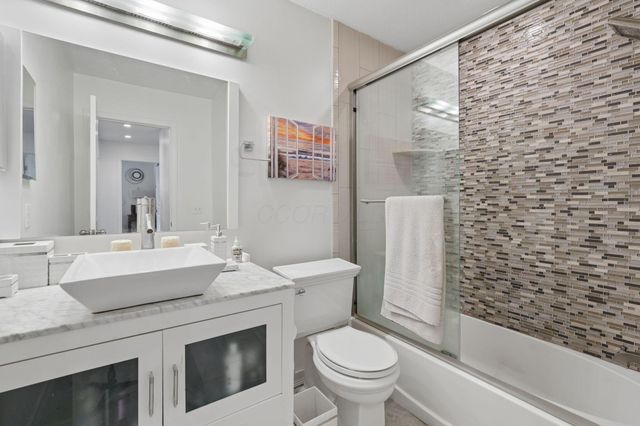 3727 Rubythroat Drive, 19, Columbus, OH 43230