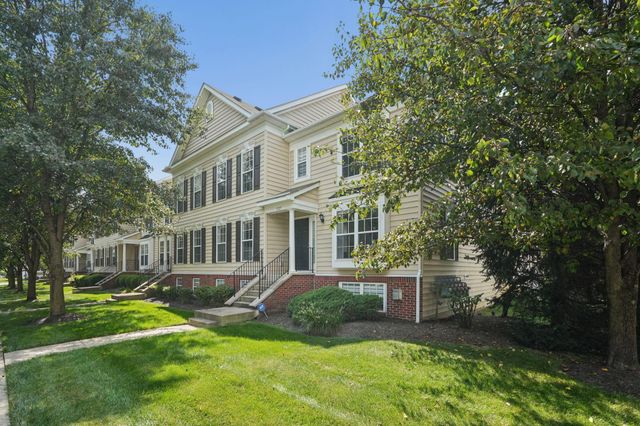 3727 Rubythroat Drive, 19, Columbus, OH 43230