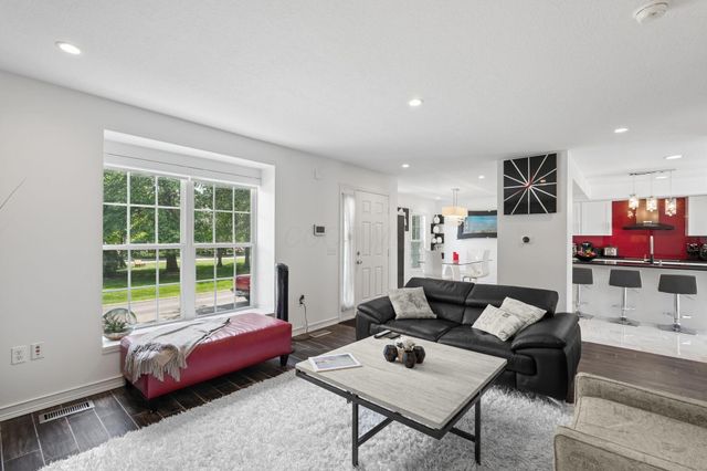 3727 Rubythroat Drive, 19, Columbus, OH 43230