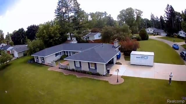 4177 Conne Mara Lane, Waterford Charter Township, MI 48329