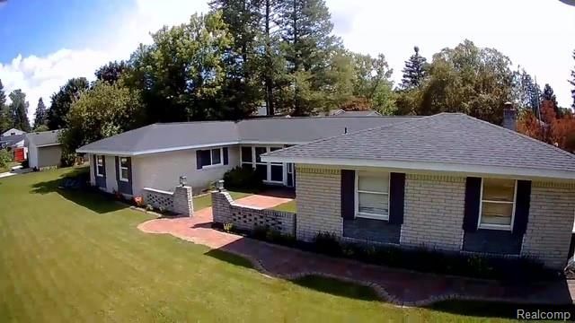4177 Conne Mara Lane, Waterford Charter Township, MI 48329