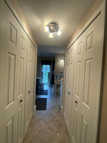 7100 Wing Lake Road, Bloomfield Twp, MI 48301