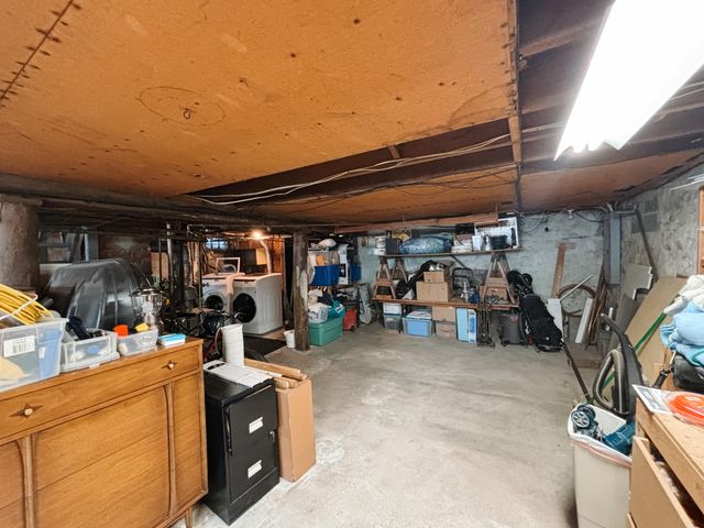 7100 Wing Lake Road, Bloomfield Twp, MI 48301