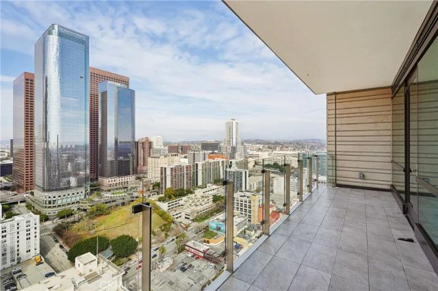 400 S Broadway 3406, Los Angeles, CA 90013