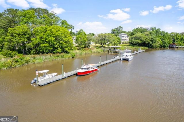 102 Cathead Lane, Darien, GA 31305