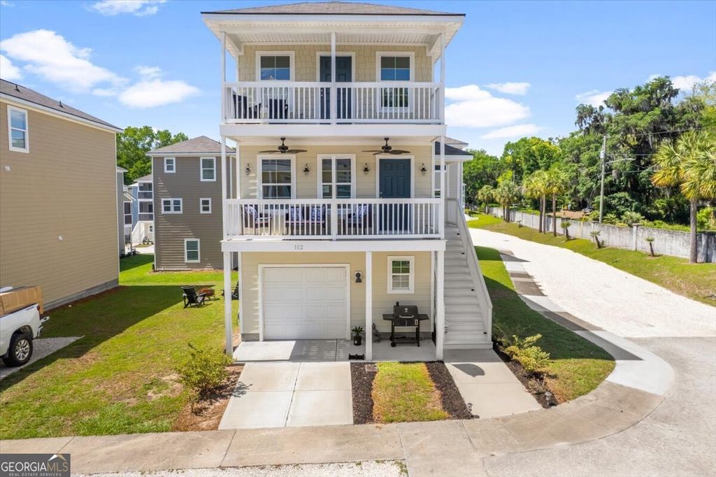 102 Cathead Lane, Darien, GA 31305