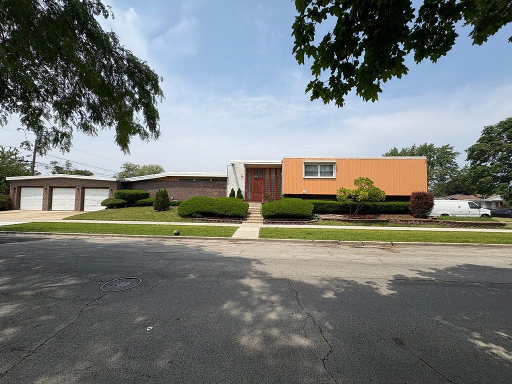 224 E 86th Street, Chicago, IL 60619