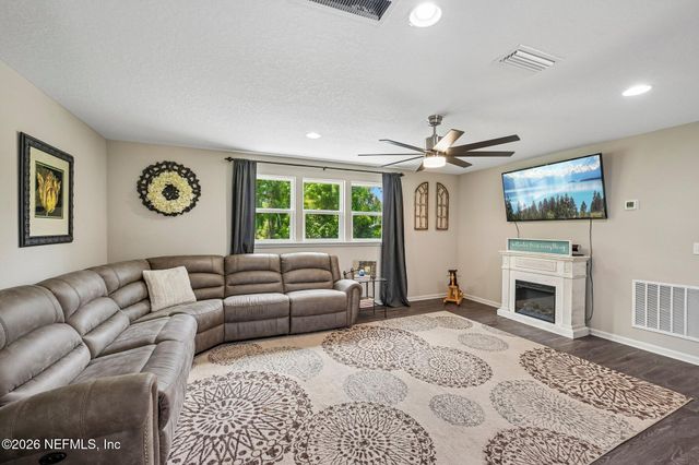 1919 SILO OAKS Place, Middleburg, FL 32068