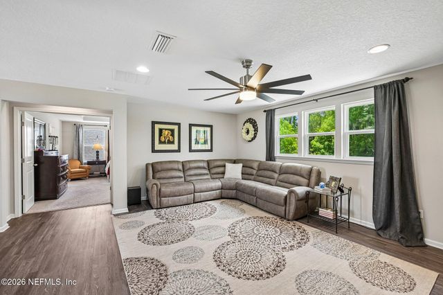 1919 SILO OAKS Place, Middleburg, FL 32068