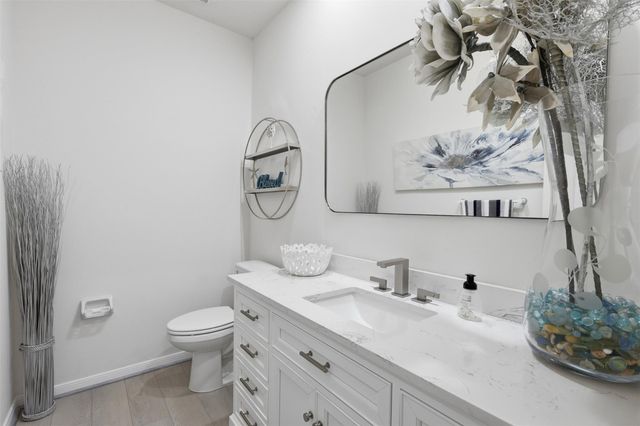 1022 Trapper Hill Drive, Houston, TX 77077