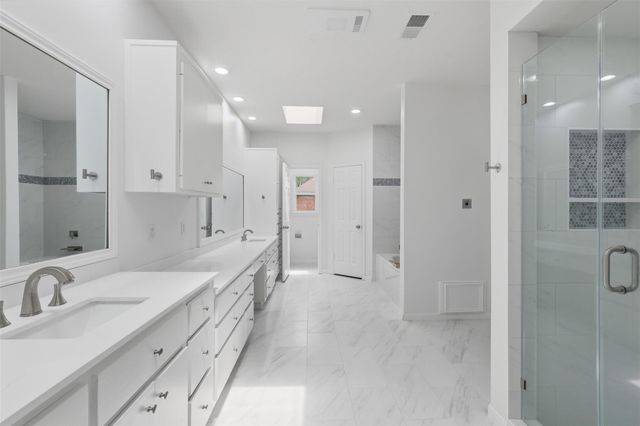 1022 Trapper Hill Drive, Houston, TX 77077