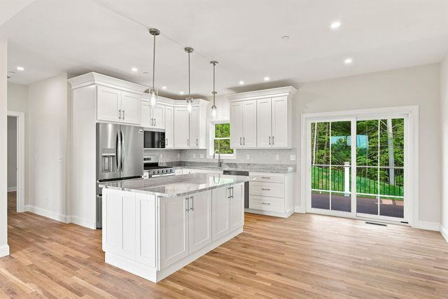 36 Grimstone Drive, Belmont, NH 03220