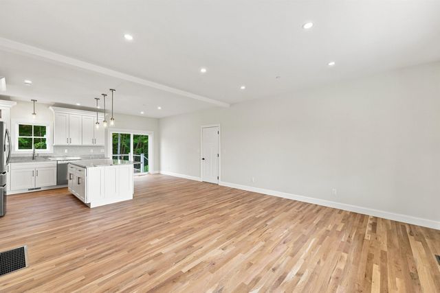 36 Grimstone Drive, Belmont, NH 03220