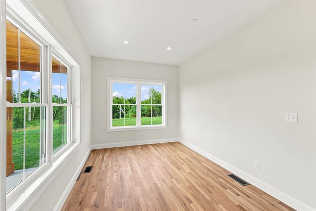 36 Grimstone Drive, Belmont, NH 03220